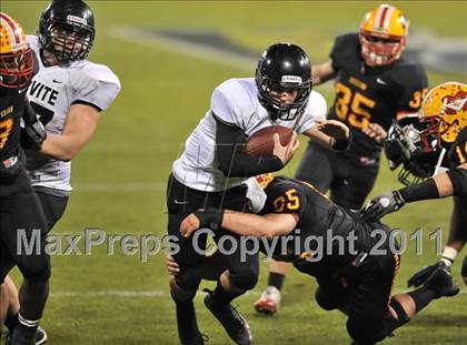 Thumbnail 1 in Mission Viejo vs. Servite (CIF-SS Pac-5 Division Final) photogallery.