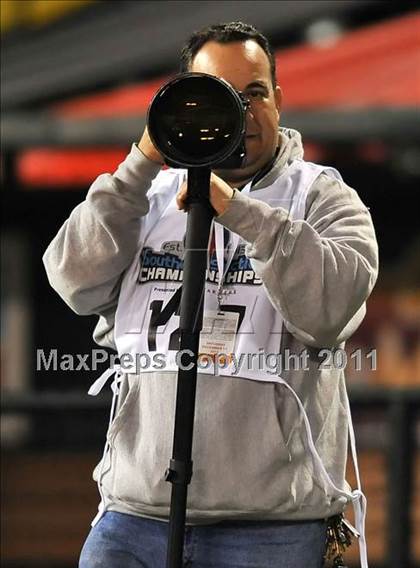Thumbnail 1 in Mission Viejo vs. Servite (CIF-SS Pac-5 Division Final) photogallery.