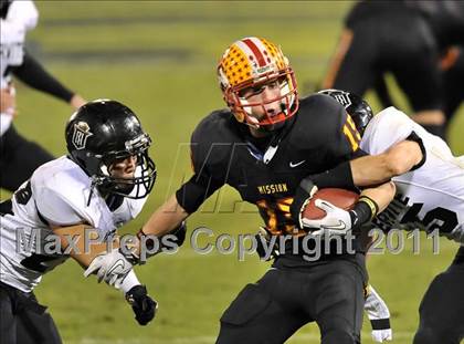 Thumbnail 1 in Mission Viejo vs. Servite (CIF-SS Pac-5 Division Final) photogallery.