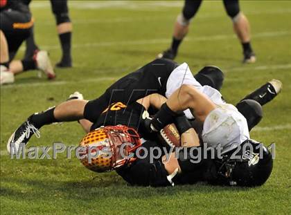 Thumbnail 2 in Mission Viejo vs. Servite (CIF-SS Pac-5 Division Final) photogallery.