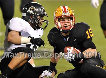 Thumbnail 3 in Mission Viejo vs. Servite (CIF-SS Pac-5 Division Final) photogallery.