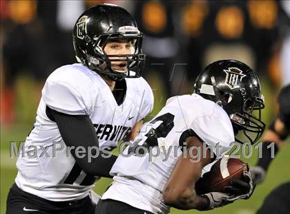 Thumbnail 3 in Mission Viejo vs. Servite (CIF-SS Pac-5 Division Final) photogallery.