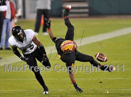 Thumbnail 2 in Mission Viejo vs. Servite (CIF-SS Pac-5 Division Final) photogallery.