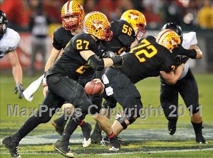 Thumbnail 3 in Mission Viejo vs. Servite (CIF-SS Pac-5 Division Final) photogallery.