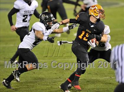 Thumbnail 3 in Mission Viejo vs. Servite (CIF-SS Pac-5 Division Final) photogallery.