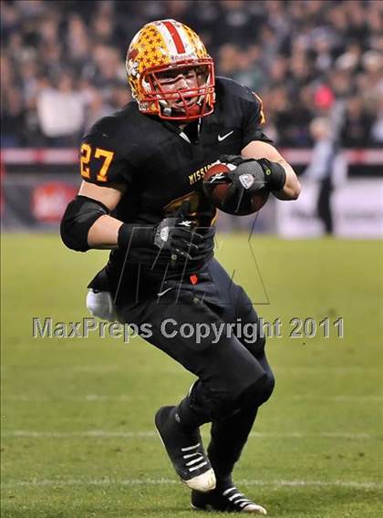 Thumbnail 3 in Mission Viejo vs. Servite (CIF-SS Pac-5 Division Final) photogallery.