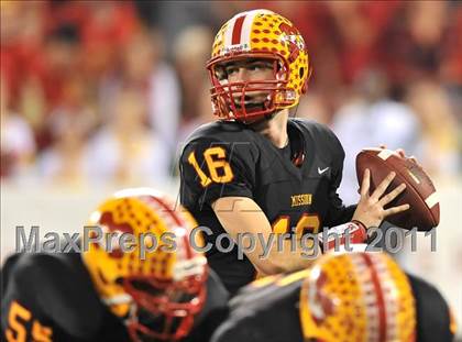 Thumbnail 3 in Mission Viejo vs. Servite (CIF-SS Pac-5 Division Final) photogallery.
