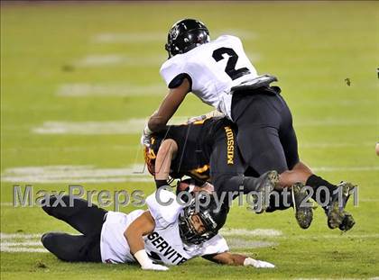 Thumbnail 2 in Mission Viejo vs. Servite (CIF-SS Pac-5 Division Final) photogallery.