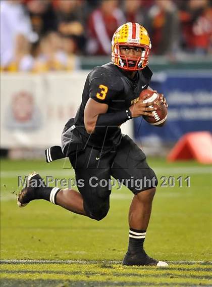 Thumbnail 2 in Mission Viejo vs. Servite (CIF-SS Pac-5 Division Final) photogallery.