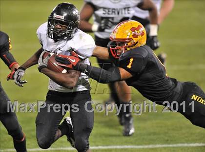 Thumbnail 3 in Mission Viejo vs. Servite (CIF-SS Pac-5 Division Final) photogallery.