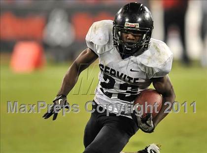 Thumbnail 3 in Mission Viejo vs. Servite (CIF-SS Pac-5 Division Final) photogallery.