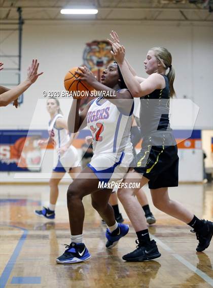 Thumbnail 2 in Isabella @ Chilton County photogallery.