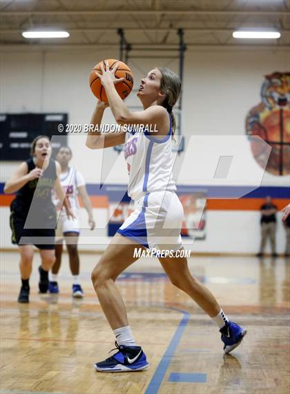 Thumbnail 3 in Isabella @ Chilton County photogallery.