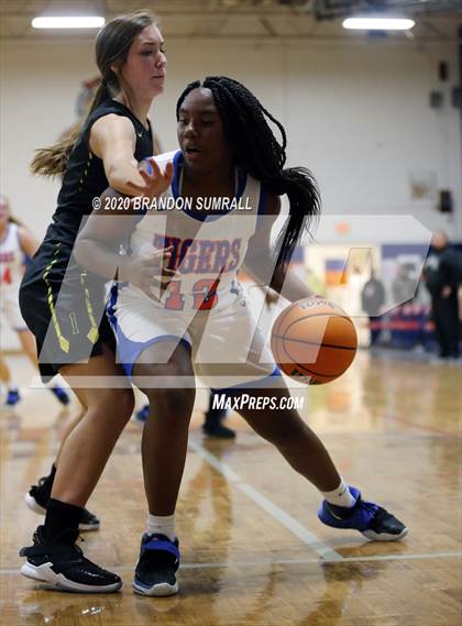 Thumbnail 2 in Isabella @ Chilton County photogallery.