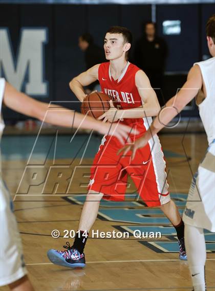 Thumbnail 1 in Mater Dei vs. Corona del Mar (Beach Bash Classic) photogallery.