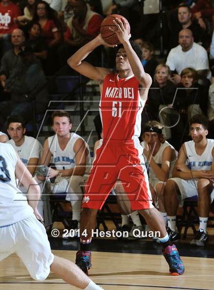 Thumbnail 3 in Mater Dei vs. Corona del Mar (Beach Bash Classic) photogallery.