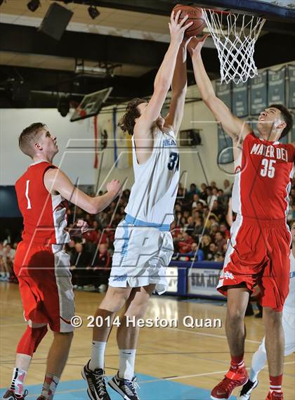 Thumbnail 1 in Mater Dei vs. Corona del Mar (Beach Bash Classic) photogallery.