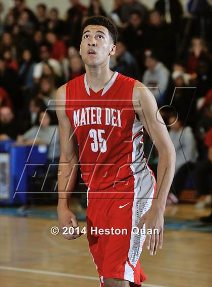Thumbnail 3 in Mater Dei vs. Corona del Mar (Beach Bash Classic) photogallery.