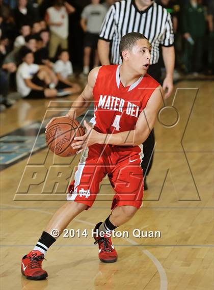 Thumbnail 1 in Mater Dei vs. Corona del Mar (Beach Bash Classic) photogallery.