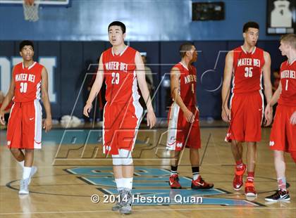 Thumbnail 1 in Mater Dei vs. Corona del Mar (Beach Bash Classic) photogallery.