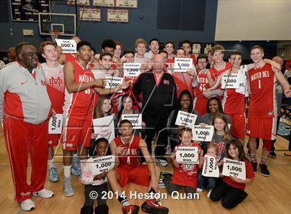 Thumbnail 3 in Mater Dei vs. Corona del Mar (Beach Bash Classic) photogallery.