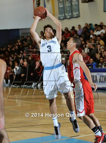 Thumbnail 2 in Mater Dei vs. Corona del Mar (Beach Bash Classic) photogallery.