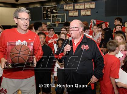 Thumbnail 3 in Mater Dei vs. Corona del Mar (Beach Bash Classic) photogallery.