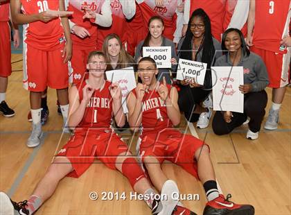 Thumbnail 1 in Mater Dei vs. Corona del Mar (Beach Bash Classic) photogallery.