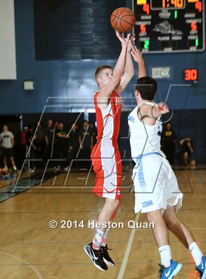 Thumbnail 1 in Mater Dei vs. Corona del Mar (Beach Bash Classic) photogallery.