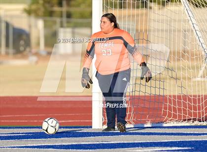 Thumbnail 3 in Gilbert vs. Tempe (Coyote Classic Tournament) photogallery.
