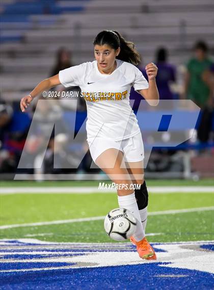 Thumbnail 1 in Gilbert vs. Tempe (Coyote Classic Tournament) photogallery.