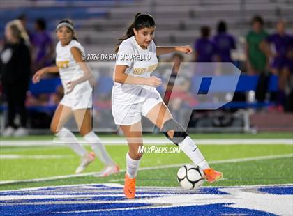 Thumbnail 3 in Gilbert vs. Tempe (Coyote Classic Tournament) photogallery.