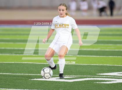 Thumbnail 1 in Gilbert vs. Tempe (Coyote Classic Tournament) photogallery.