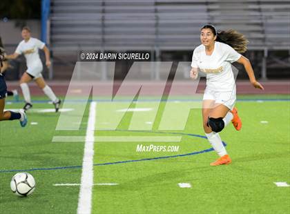 Thumbnail 2 in Gilbert vs. Tempe (Coyote Classic Tournament) photogallery.