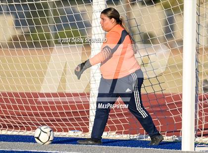 Thumbnail 1 in Gilbert vs. Tempe (Coyote Classic Tournament) photogallery.