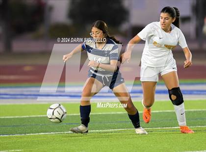 Thumbnail 3 in Gilbert vs. Tempe (Coyote Classic Tournament) photogallery.