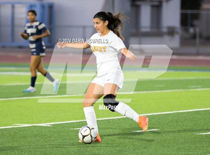 Thumbnail 2 in Gilbert vs. Tempe (Coyote Classic Tournament) photogallery.