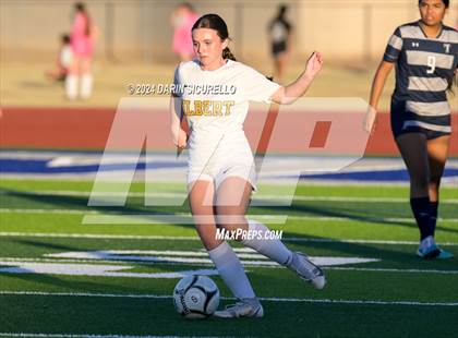 Thumbnail 1 in Gilbert vs. Tempe (Coyote Classic Tournament) photogallery.