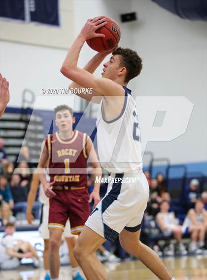 Thumbnail 3 in Valor Christian vs. Rocky Mountain (CHSAA 5A Round 2 Playoff) photogallery.