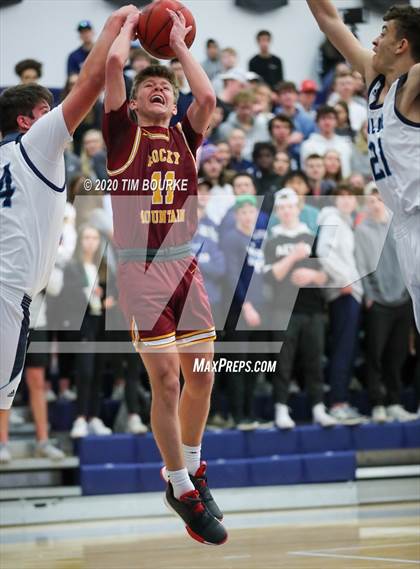 Thumbnail 2 in Valor Christian vs. Rocky Mountain (CHSAA 5A Round 2 Playoff) photogallery.