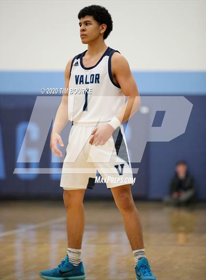 Thumbnail 1 in Valor Christian vs. Rocky Mountain (CHSAA 5A Round 2 Playoff) photogallery.