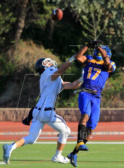 Thumbnail 2 in Crenshaw vs Loyola (Mission Viejo Classic) photogallery.
