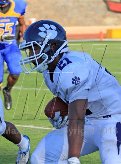 Thumbnail 3 in Crenshaw vs Loyola (Mission Viejo Classic) photogallery.