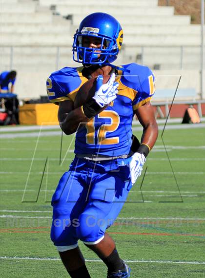 Thumbnail 3 in Crenshaw vs Loyola (Mission Viejo Classic) photogallery.