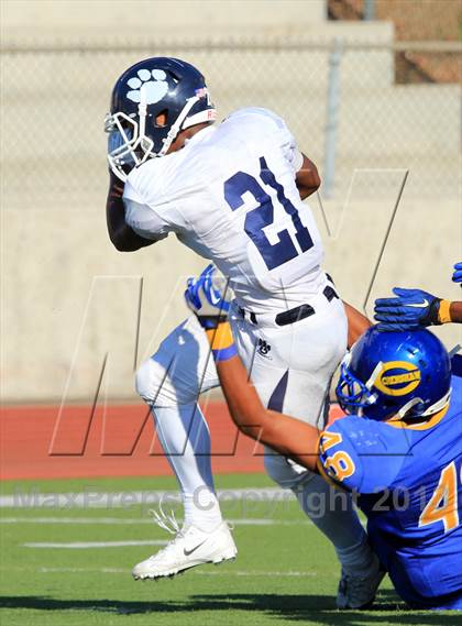Thumbnail 2 in Crenshaw vs Loyola (Mission Viejo Classic) photogallery.