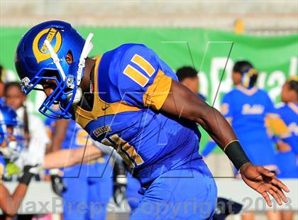 Thumbnail 1 in Crenshaw vs Loyola (Mission Viejo Classic) photogallery.