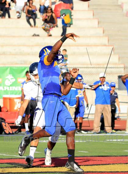 Thumbnail 1 in Crenshaw vs Loyola (Mission Viejo Classic) photogallery.