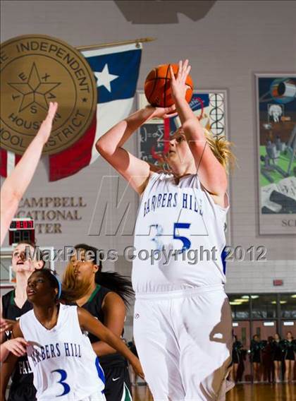 Thumbnail 2 in Barbers Hill vs Clear Falls (UIL 4A Region 3 Semifinal) photogallery.