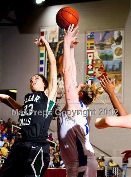 Thumbnail 3 in Barbers Hill vs Clear Falls (UIL 4A Region 3 Semifinal) photogallery.