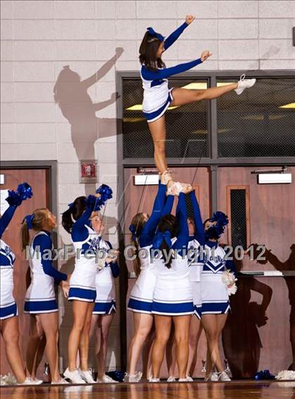 Thumbnail 1 in Barbers Hill vs Clear Falls (UIL 4A Region 3 Semifinal) photogallery.